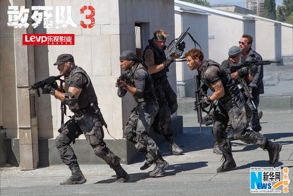 Tournage  Expendables 3 2014 - Page 15 688765